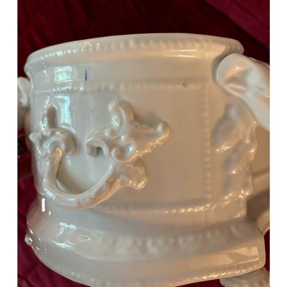 1950’s White Porcelain Cache Pot, Tray  from Alcora with Rams Decoration Rare - Picture 5 of 16